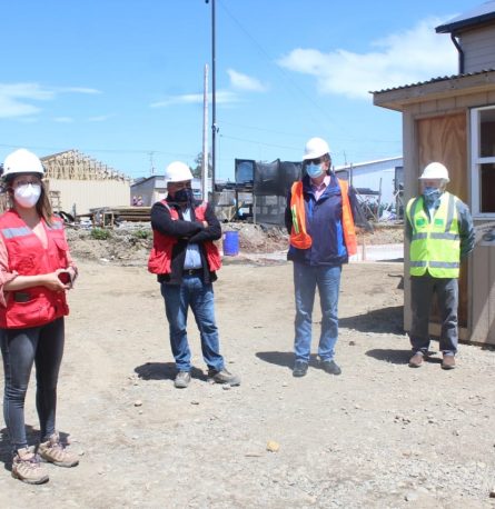 Alcalde de Frutillar inspecciona viviendas que serán entregadas a 354 familias