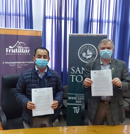 Convenio entre Municipalidad de Frutillar y Universidad Santo Tomás fortalecerá cuidado y protección de mascotas de la comuna.