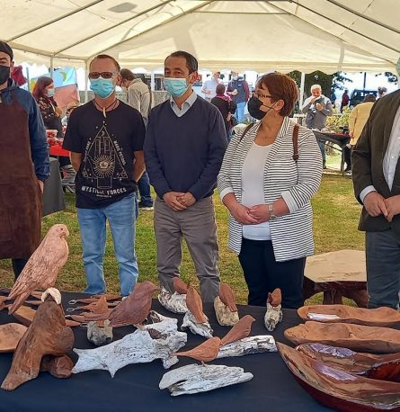 “FERIA DE COMUNIDADES INDÍGENAS” con 20 stands de la agricultura familiar campesina e indígena de la zona.