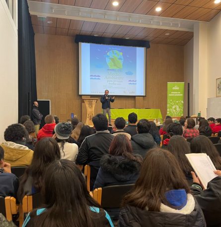 Realizan seminario de Medio Ambiente para Jóvenes de Frutillar